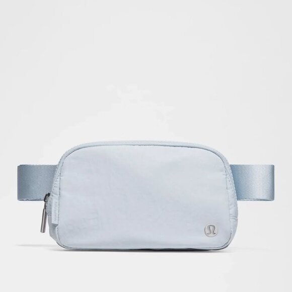 Lululemon Everywhere Belt Bag 1L in Starch Blue, BNWT - Picture 1 of 3